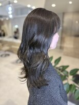 ミズチャーム(Ms.CHARM) グレージュカラー/レイヤーカット/艶カラー