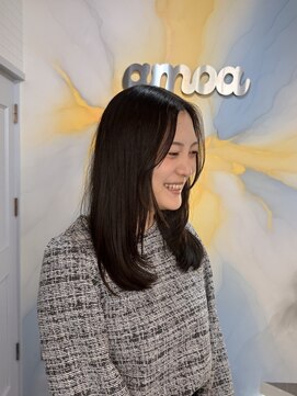 アモア(amoa) 動きと抜け感◎ 顔まわりレイヤー
