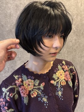 シック(chic.) 丸みショートパーマ/レイヤーカット/ショート/ボブ/ウルフ