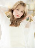 顔周りカット/ハッシュカット/ホワイトブロンド/ハイトーンg