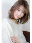 【elfo】30代におすすめ！ミディアムボブの内巻きスタイル