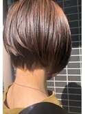 ショートボブ
