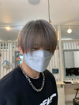 フリーダムメルシー(freedom Merci) ■メンズ前下がり　マッシュ　シースルバング　シルバーグレー