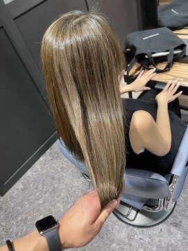 オーク ガーデン 中目黒(OAK garden) ブリーチ無し♪ミルクティーカラー☆来店時10レベル必須☆中目黒