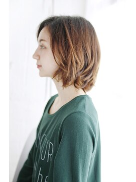 シュシュット(chouchoute) 美髪質改善ピンクブラウンエアリーロング切りっぱなしボブ/154