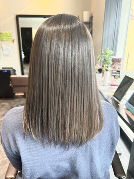 エーメイド(A made) 赤味解消カラー