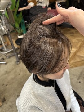 ウィークエンド(WEEKEND) 根本0mmハイライト＋カット＋TR【22000円】