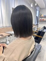 モク(mok)&nbsp;大人可愛いパツっとストレート切りっぱなしボブ