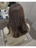 透明感ベージュ