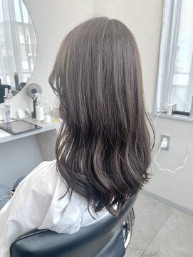 トッカ 茨木(tocca) 大人のためのグレージュブラウン×シナジートリートメント