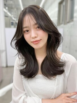 エヌアイ オモテサンドウ(ni omotesando) 大人ナチュラル◇ふんわり質感と薄め前髪で垢抜けるくびれミディ