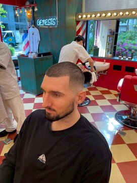 キングスマントーキョー 立川北口店(KINGSMAN TOKYO) アップバング / ツーブロック / スキンフェード 【立川】