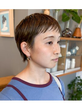 セピア(Sepia) ハイトーンタイトショート