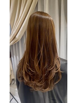 束間たっぷりレイヤースタイル