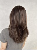 海外風レイヤーカット×ハイライト