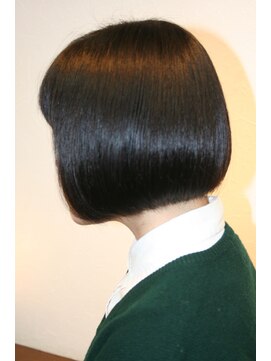 レットリート(RETREAT) ツーブロックボブ ♪