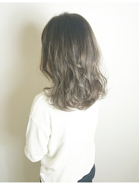 トリート 浦安店(TREAT) ロング×柔らかアッシュ