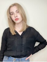 トルネード(TORNADO)&nbsp;韓国風外国人風レイヤーカット ホワイトカラー　ヨシンモリM61