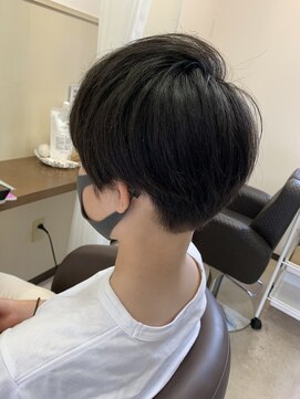 コアフィールフィス(COIFFURE fils) 《見附　今町》ボーイッシュ女子　ソフト刈り上げ　ショート