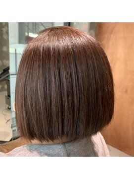 リエア(Re:EA) 前下がりボブ