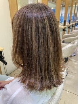 アデイ 大森店(AdAy) 白髪染めハイライト