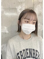 リアン(Lien)&nbsp;切りっぱなしボブ×グレージュ　HIROKI