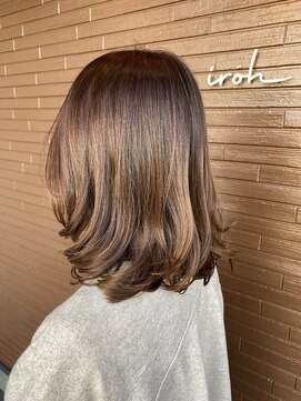 イロハ(iroh) トレンドカラー/似合わせカット/頭浸浴/オッジィオット