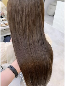 ディジョン(Dijon) 韓国顔まわりレイヤーカットグレージュオリーブベージュブラウン