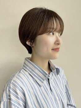 フルリール(fleurir)の写真/一人ひとりの骨格や顔型に合った小顔みせ抜群ショートをご提案◎どの角度から見てもキレイなシルエットに☆