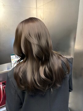 バレット 表参道(VALETTE) 暗すぎない透明感たっぷりオリーブグレージュ