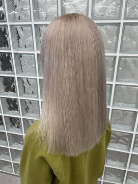 サンク 原宿 表参道(cinq) ミルクティーベージュ顎ラインボブワイドバングピンクベージュ