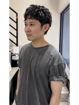 ウクラ バイ レシッド 池袋(uchla by rcid) スパイキーショート