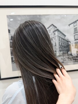 ガレリアエレガンテ 栄店(GALLARIA Elegante) ハイライト/地毛ハイライト/白髪ぼかし/ロングレイヤー