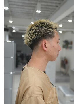 イル 天神西通り店(ill) メンズショート