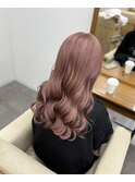 ピンクベージュ
