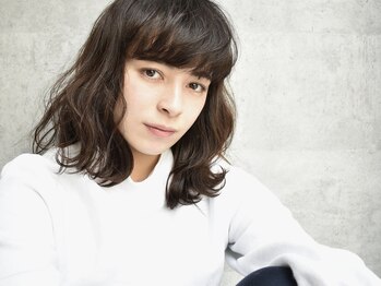 クープ(COUPE)の写真/【落ち着きあるサロン◎】スタイリストがマンツーマンで接客。髪質に合ったスタイルを提案!