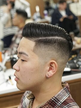 ザ チョップ ショップ ハラジュク(THE CHOP SHOP HARAJUKU) ハイスキンフェードサイドパート