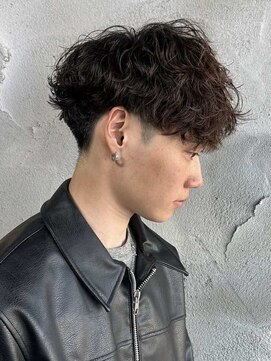 ニアウ 高崎店(Niau) MEN’S HAIR/シャドウパーマ/刈り上げセンターパート/群馬高崎
