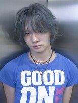 ピア ヤクイン(Pia Yakuin) ミディアムウルフ/ハイトーン/メンズウルフ
