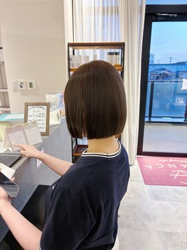 ヴィアンカ 倉敷中央通り店(Vianca) 切りっぱなしボブ