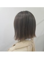 ル リアン(Le lien)&nbsp;さりげないハイライトがオシャレ☆前下がりボブ