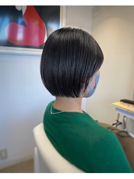 マニタ 本店(MANITA) パツっとボブ