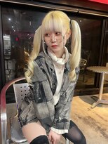 バド(Bud)&nbsp;抜きっぱなしハニーブロンドツインテール