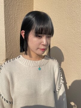 シンク オモテサンドウ(sync omotesando) 暗くても重たく見えないブルーブラック