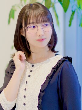 キュウ センゾクイケ(CUE SENZOKU-IKE) 20代/30代/顔周りレイヤー/外ハネミディアム/触覚ヘア