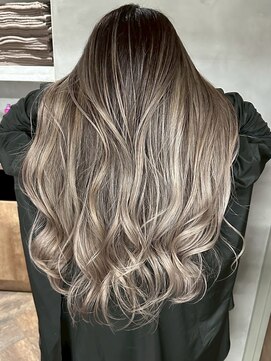 アポロ 横浜駅店(apollo) xバレイヤージュ/ホワイトグレージュ/レイヤーカット