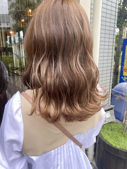 クラブ ヘアー オズ 南摂津店(CLUB HAIR OZ)の写真/【南摂津徒歩1分】ハサミを使い分けて立体的にカットしていく独自の技法☆再現性・モチの良さも抜群◎