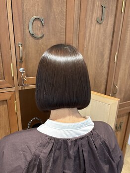 マインズシータの写真/髪質改善を叶える低ダメージ酸性ストレート！憧れのサラツヤ髪へ導きます☆