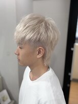 リグ 横浜(Lig.)&nbsp;メンズホワイトミルクティーベージュブリーチダブルカラー横浜駅