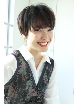 エクリフルール(equri fleur) コンパクト大人マッシュショート